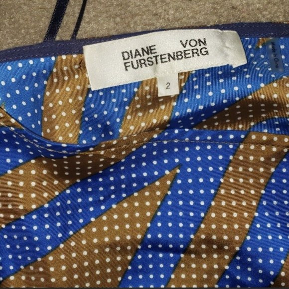 iane Von Furstenberg DVF One-Shoulder Silk Dress- Size 2 - Picture 4 of 5